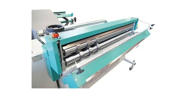 Elektryczna linia do cięcia i rozcinania blach 1250 mm 3 noże rozdzielające automatyczne cięcie CLD-AE-CTE-REF