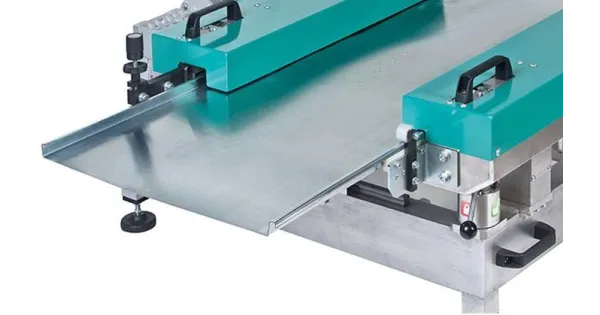 Kompaktowa profilarka elektryczna do rąbka stojącego na pokryciach dachowych i blach 720 mm PROBAC-CPRO