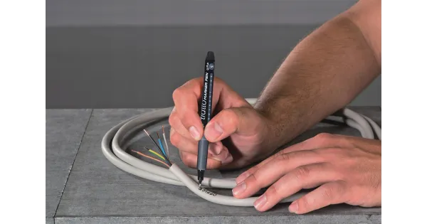 MARKER NIEBIESKI WODOODPORNY SZYBKOSCHNĄCY PERMANENTNY 1,0mm ALKOHOL LYRA